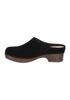 Bella-Vita Motto Slip Resistant Clogs -Bella-Vita || Summerfield Terrace Shop Belk 683
